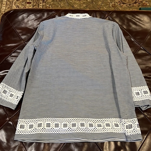 Preston & York Tunic - Picture 4 of 8